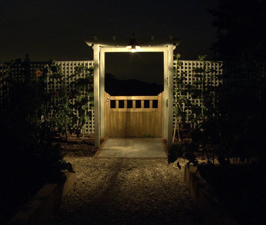 Garden gate lighting